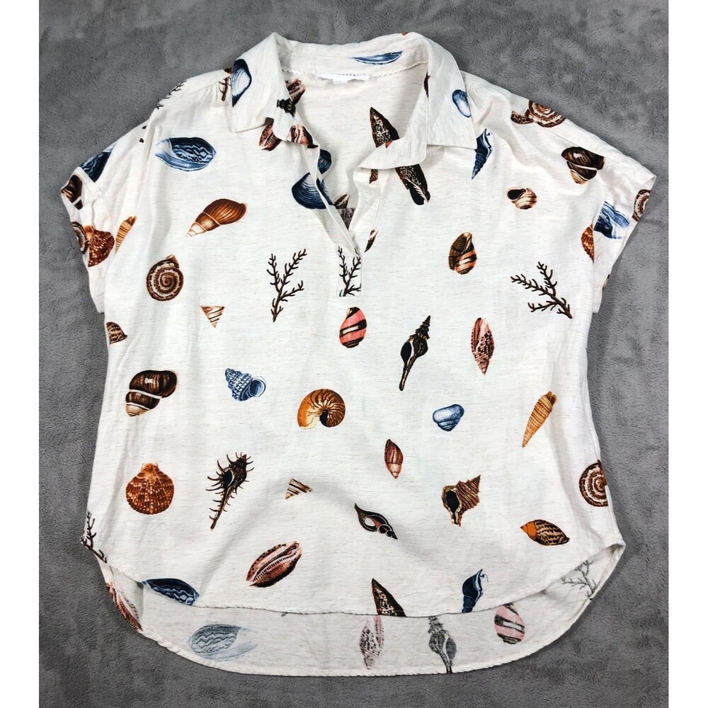 Jane and Delancey White Seashell Beach Print Short Sleeve Blouse